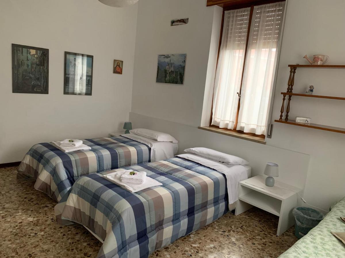 Spagna B&B Верона Экстерьер фото